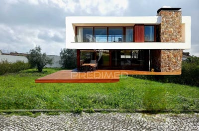 /international/pt/marmeleira-e-assentiz-rio-maior-aveiro-310106420364/