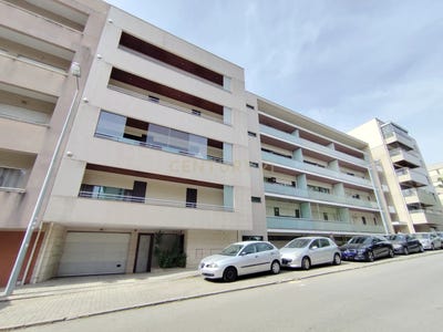 /international/pt/r-de-barros-73-4710-057-braga-portugal-gualtar-braga-310107671249/
