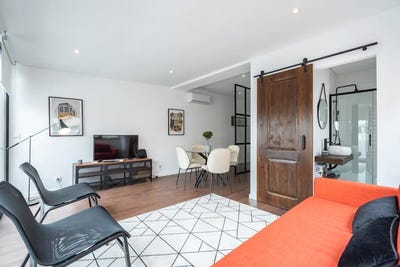 /international/pt/rua-da-pascoa-lisbon-lisbon-310093838625/