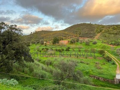 /international/pt/montes-de-cima-portimao-faro-120092390592/