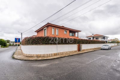 /international/pt/guimaraes-braga-310104041117/