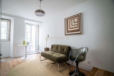 /international/pt/rua-dos-mouros-lisboa-portugal-misericordia-lisbon-310108600167/
