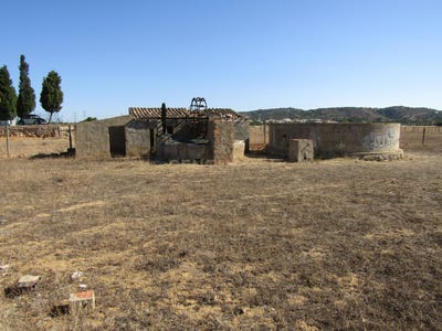 /international/pt/varzea-do-poco-da-figueira-algoz-faro-310105184323/