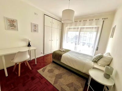 /international/pt/rua-fonte-velha-custoias-guarda-310101280303/