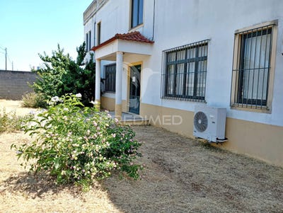 /international/pt/almeirim-almeirim-beja-310100138442/
