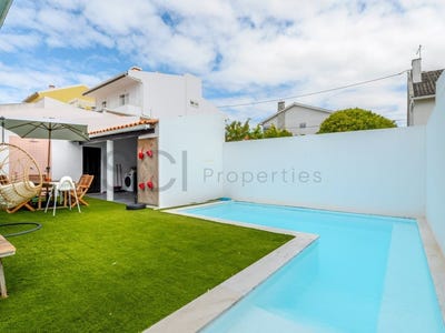 /international/pt/charneca-de-caparica-setubal-municipality-310107980601/