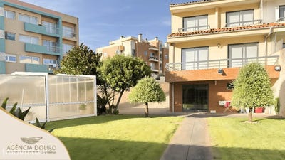 /international/pt/ovar-aveiro-310106966767/