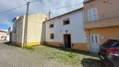 /international/pt/rua-velha-6000-451-castelo-branco-castelo-branco-portugal-castelo-branco-braganca-310108318529/