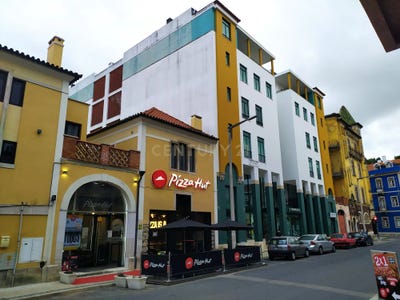 /international/pt/rua-sao-francisco-leiria-leiria-310106687552/