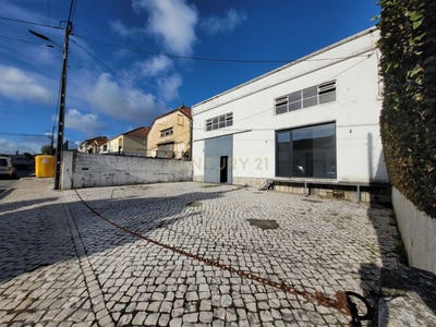 /international/pt/25-de-abril-aldeia-galega-da-merceana-e-aldeia-gavinha-lisbon-310105106180/
