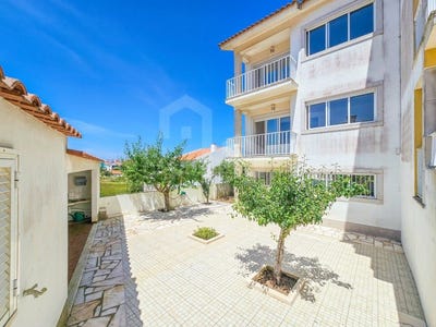 /international/pt/mafra-lisbon-310108316836/