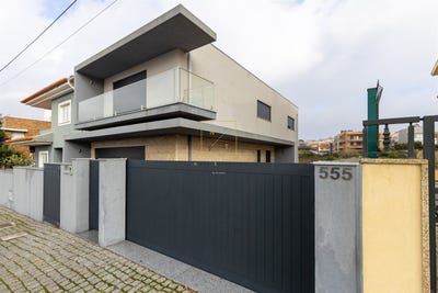 /international/pt/vila-nova-de-gaia-porto-310096884440/