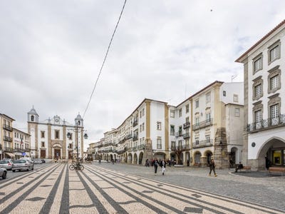 /international/pt/evora-sao-mamede-evora-310106106139/