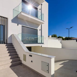/international/pt/rua-da-ameixoeira-aveiras-de-cima-lisbon-310100663074/