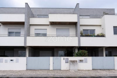 /international/pt/esposende-braga-310106687930/