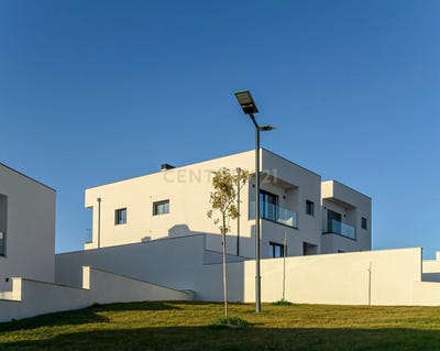 /international/pt/rua-da-ameixoeira-aveiras-de-cima-lisbon-310100662032/