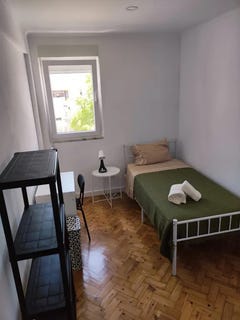 /international/pt/rua-cidade-de-porto-alexandre-lisbon-lisbon-310093851777/