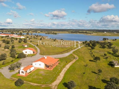/international/pt/crato-e-martires-flor-da-rosa-e-vale-do-peso-portalegre-310108650240/?lang=it