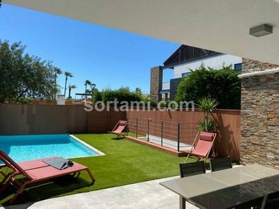 /international/pt/loule-faro-310103470632/