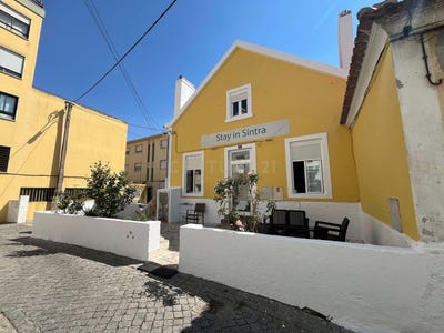 /international/pt/sintra-santa-maria-e-sao-miguel-lisbon-310100664108/