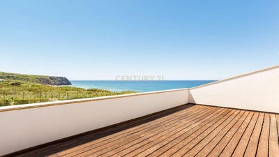 /international/pt/colares-lisbon-310100664201/