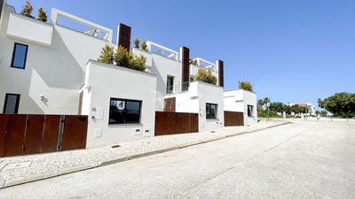 /international/pt/moncarapacho-faro-310107677089/