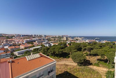 /international/pt/r-ilha-de-s-tome-2-5-b-almada-setubal-municipality-310108418644/