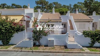 /international/pt/vilamoura-faro-310101388287/?lang=id