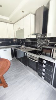 /international/pt/rua-fernao-lopes-quinta-do-conde-portugal-quinta-do-conde-setubal-municipality-310108669718/?lang=id