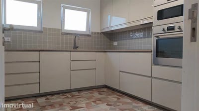/international/pt/cascais-e-estoril-lisbon-310107672433/