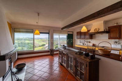 /international/pt/castanheira-do-ribatejo-e-cachoeiras-lisbon-310099846045/