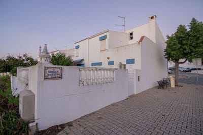 /international/pt/urbanizao-das-fontainhas-31-pera-portugal-alcantarilha-faro-310103781368/
