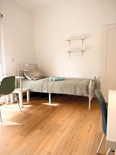 /international/pt/rua-das-escadinhas-almada-setubal-municipality-310093828301/