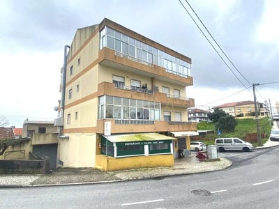 /international/pt/rua-alfredo-vitorino-da-costa-sao-joao-da-talha-portugal-santa-iria-de-azoia-lisbon-310105186629/