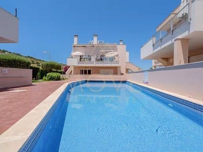 /international/pt/burgau-lagos-faro-310101380866/
