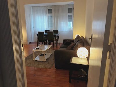 /international/pt/rua-maestro-pedro-freitas-branco-lisbon-lisbon-310093821286/