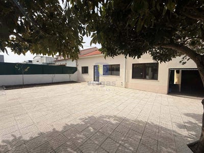 /international/pt/caldas-da-rainha-nossa-senhora-do-populo-leiria-310106406795/