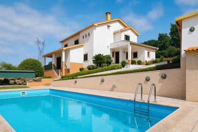 /international/pt/carvoeira-e-carmoes-lisbon-310099778693/