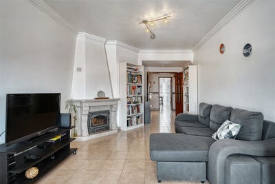 /international/pt/mafra-lisbon-310108009007/