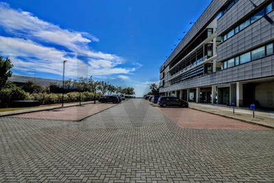 /international/pt/porto-salvo-lisbon-310103465649/