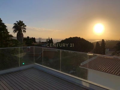 /international/pt/rua-joao-coimbra-belem-lisbon-310106482262/