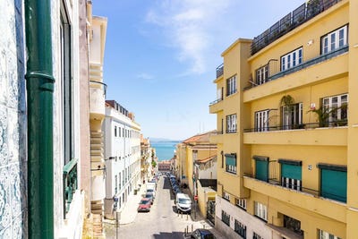 /international/pt/estrela-lisbon-310100954183/