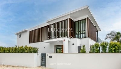 /international/pt/albufeira-e-olhos-de-agua-faro-310100861066/?lang=fr