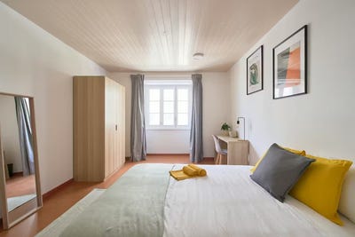 /international/pt/rua-alexandre-herculano-lisbon-lisbon-310099656373/