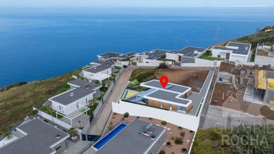 /international/pt/estreito-da-calheta-madeira-310104249945/