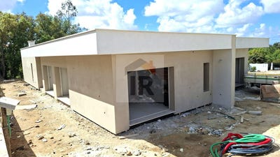 /international/pt/caldas-da-rainha-leiria-310099113997/