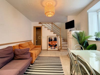 /international/pt/rua-das-abegoarias-nazare-leiria-310094784650/