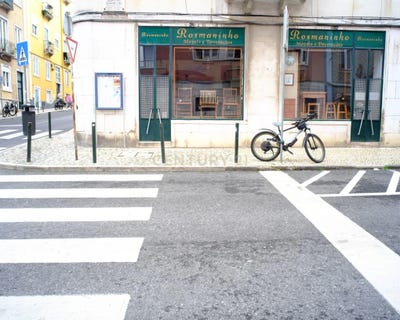 /international/pt/calcada-poco-dos-mouros-67-lisbon-portugal-penha-de-franca-lisbon-310103465160/