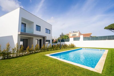 /international/pt/rua-de-santo-andre-algueirao-mem-martins-lisbon-310105298630/