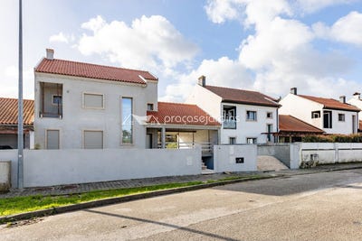 /international/pt/leiria-leiria-310106737584/